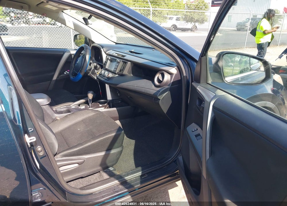 2018 TOYOTA RAV4 VIN: 2T3ZFREV9JW430315