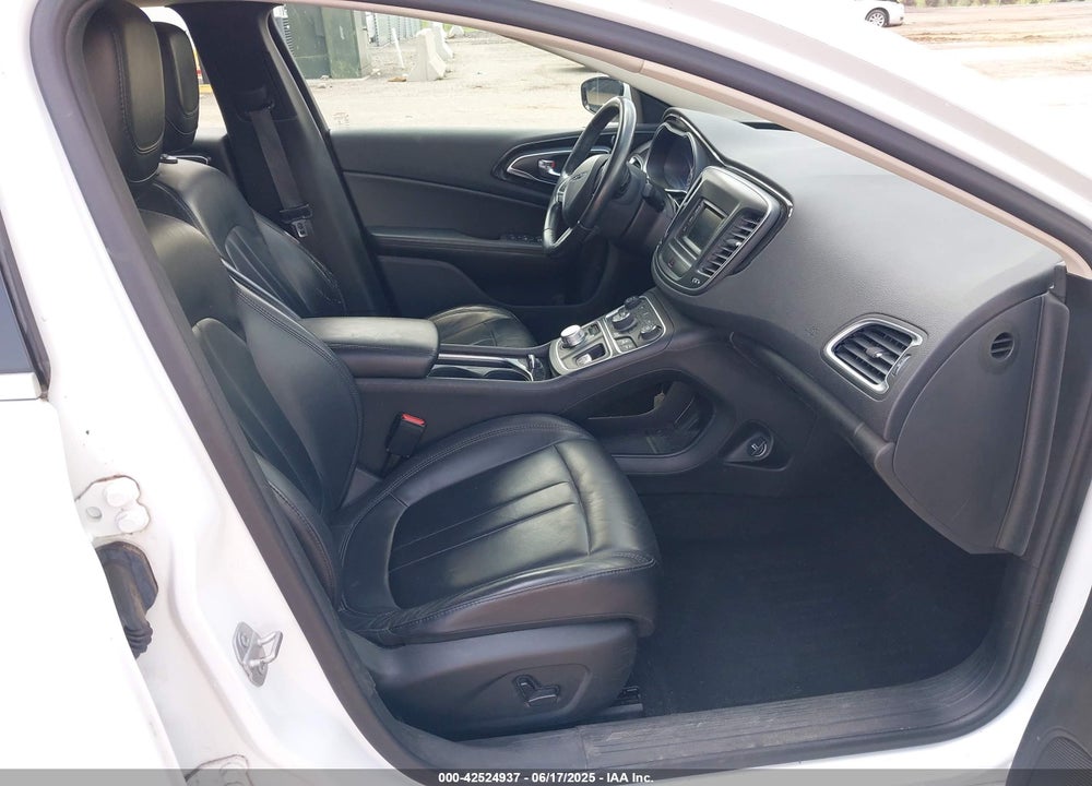 2015 CHRYSLER 200 VIN: 1C3CCCCB0FN574729