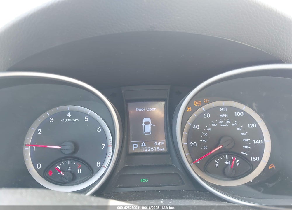 2014 HYUNDAI SANTA FE VIN: KM8SM4HF6EU057263