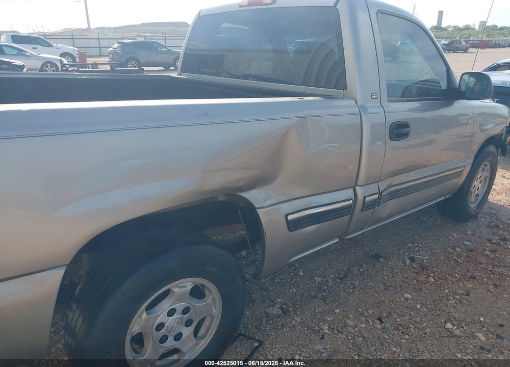 2000 CHEVROLET SILVERADO 1500 VIN: 1GCEC14W2YZ179649