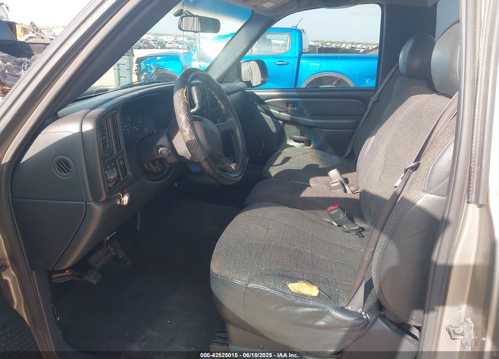 2000 CHEVROLET SILVERADO 1500 VIN: 1GCEC14W2YZ179649