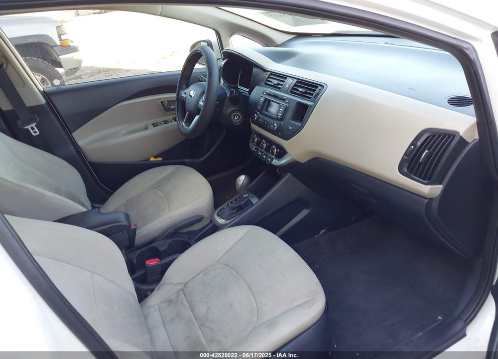 2013 KIA RIO VIN: KNADM4A33D6272824