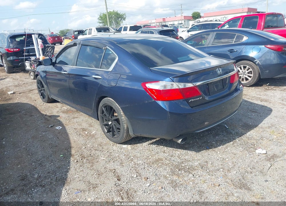 2015 HONDA ACCORD VIN: 1HGCR2F5XFA217870
