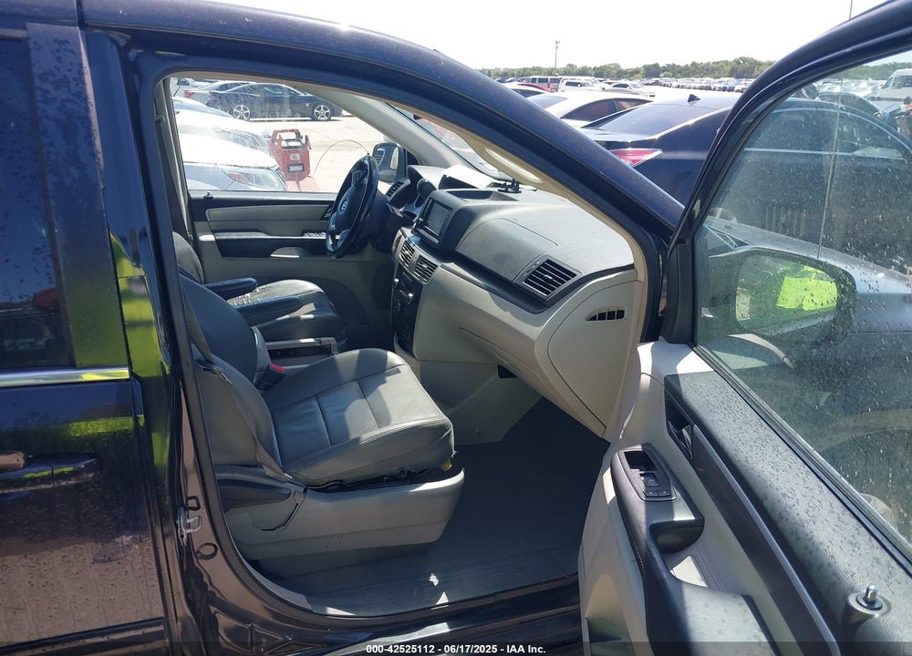 2012 VOLKSWAGEN ROUTAN SEL VIN: 2C4RVACG8CR277173