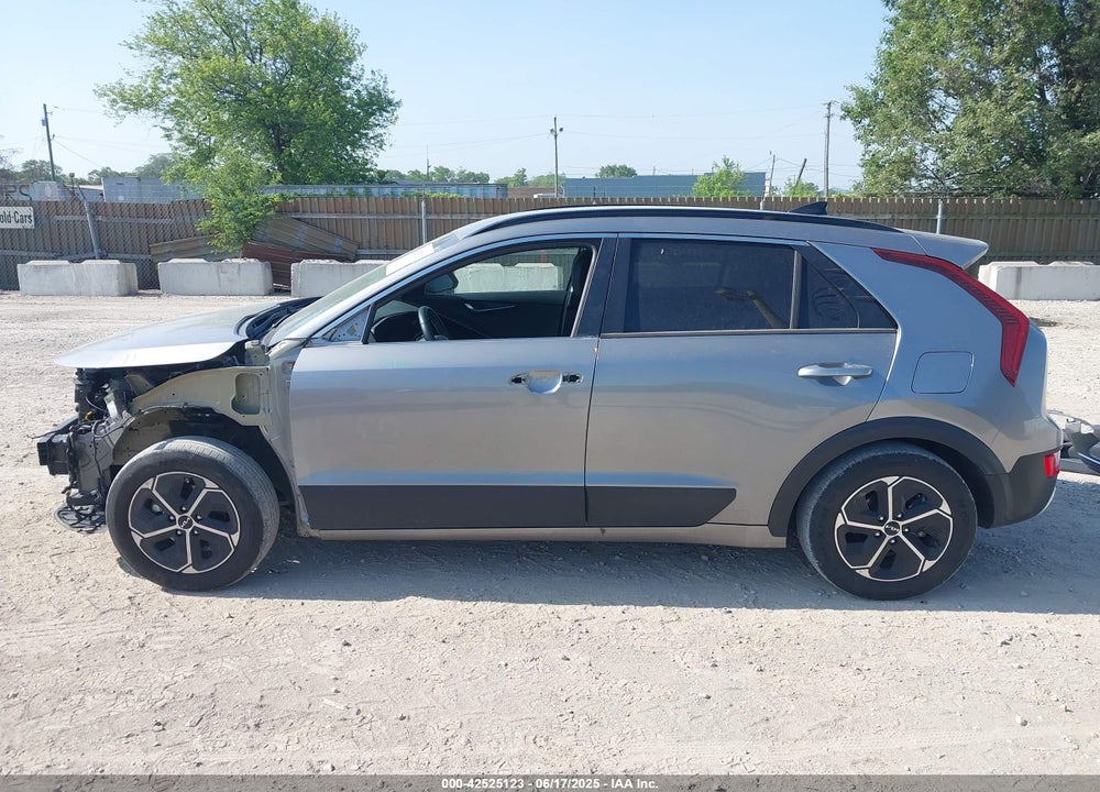 2023 KIA NIRO VIN: KNDCR3LE3P5055518