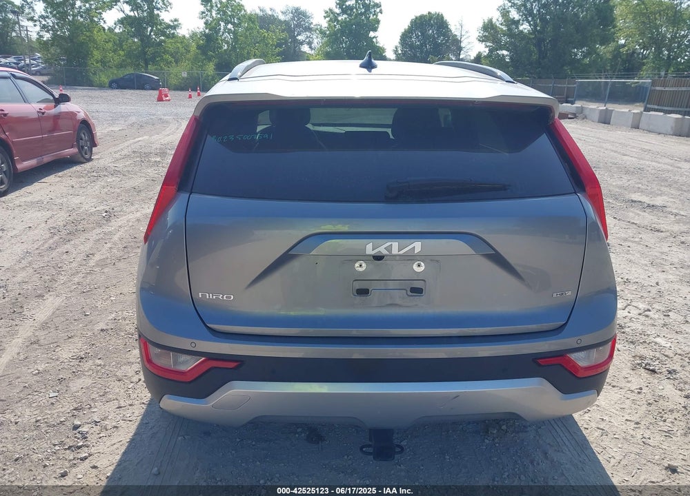 2023 KIA NIRO VIN: KNDCR3LE3P5055518