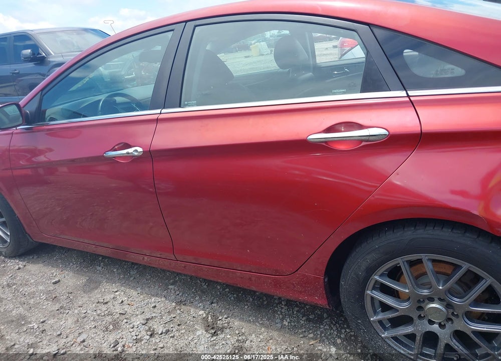 2013 HYUNDAI SONATA VIN: 5NPEC4AC2DH795719