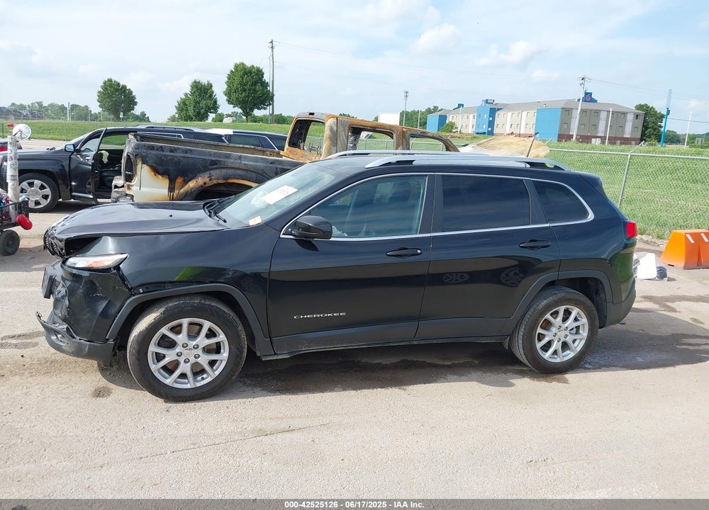 2016 JEEP CHEROKEE VIN: 1C4PJLCBXGW377064