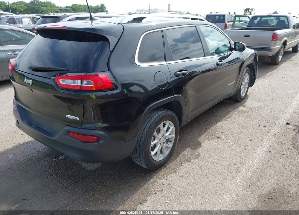 2016 JEEP CHEROKEE VIN: 1C4PJLCBXGW377064