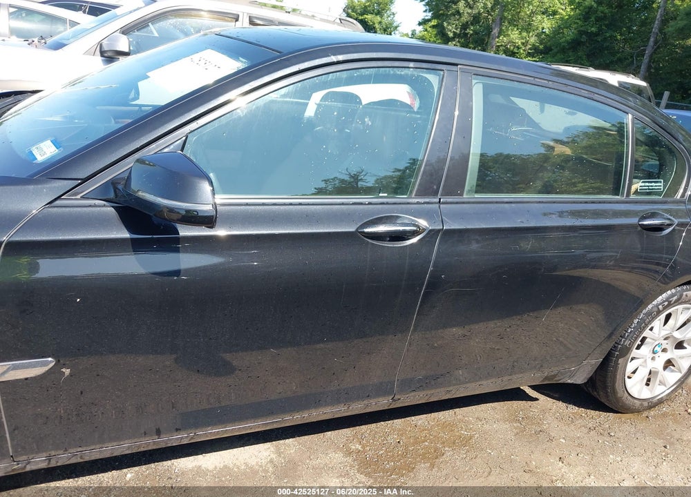2014 BMW ALPINA B7 VIN: WBAYE8C54ED134792
