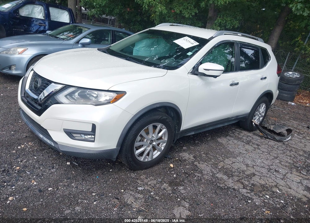 2018 NISSAN ROGUE VIN: KNMAT2MT6JP594968