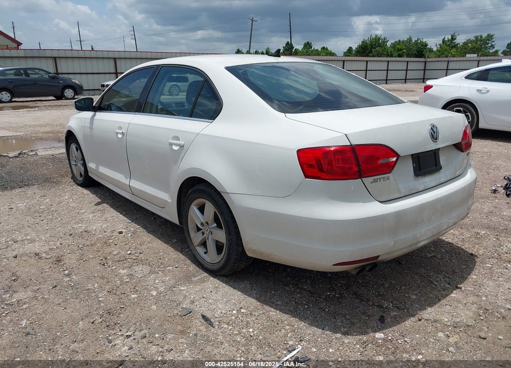 2014 VOLKSWAGEN JETTA VIN: 3VWLL7AJ4EM366694