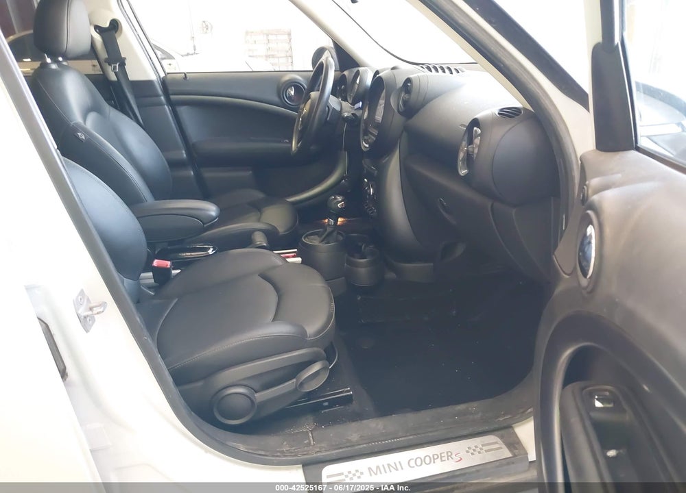 2013 MINI COOPER COUNTRYMAN VIN: WMWZC3C50DWP23872