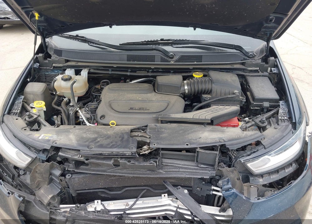 2023 CHRYSLER PACIFICA TOURING L VIN: 2C4RC1BG8PR526374