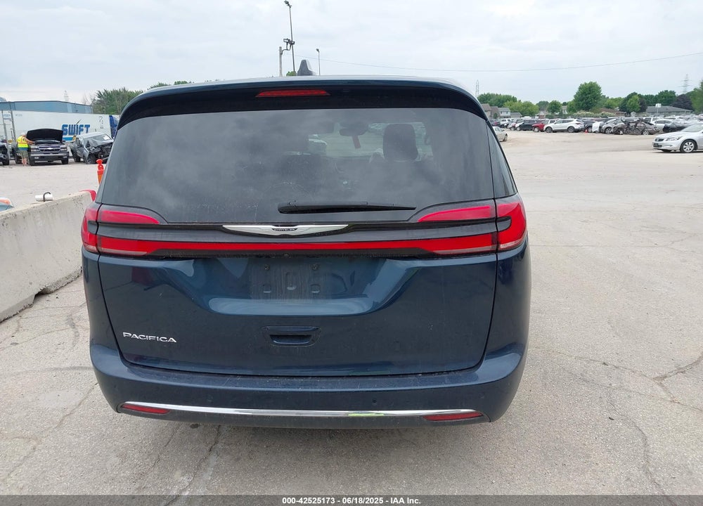 2023 CHRYSLER PACIFICA TOURING L VIN: 2C4RC1BG8PR526374