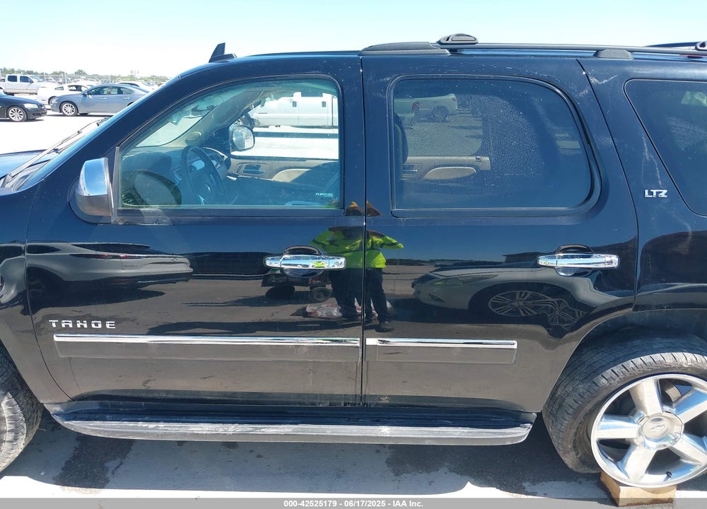 2013 CHEVROLET TAHOE VIN: 1GNSKCE00DR366689