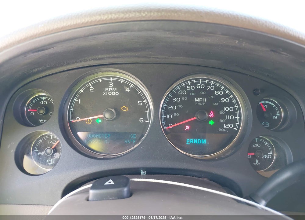 2013 CHEVROLET TAHOE VIN: 1GNSKCE00DR366689