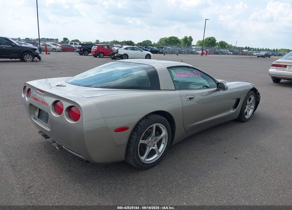 1998 CHEVROLET CORVETTE VIN: 1G1YY22G3W5110062