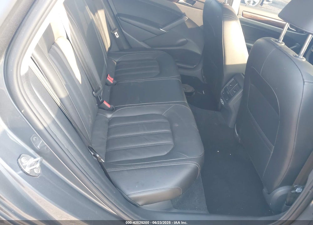 2022 VOLKSWAGEN PASSAT VIN: 1VWBA7A31NC008036