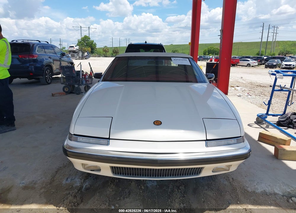1990 BUICK REATTA VIN: 1G4EC33C0LB903161