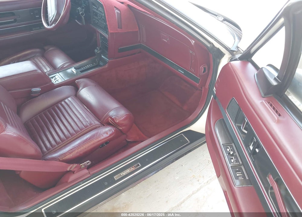 1990 BUICK REATTA VIN: 1G4EC33C0LB903161