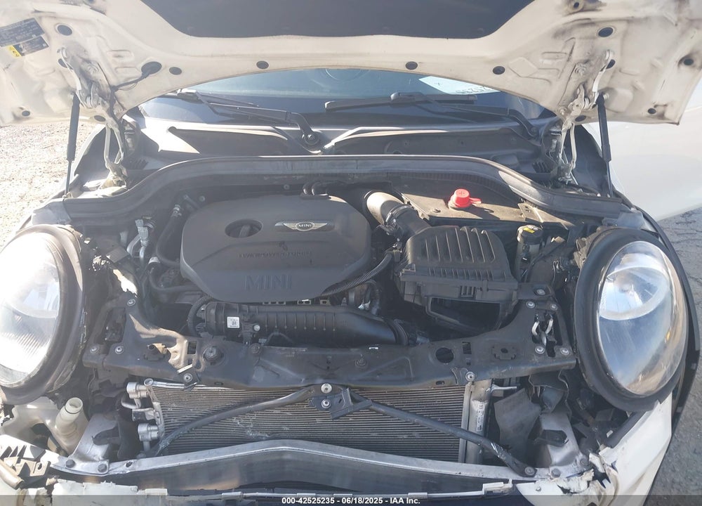 2019 MINI HARDTOP VIN: WMWXU1C5XK2J02832