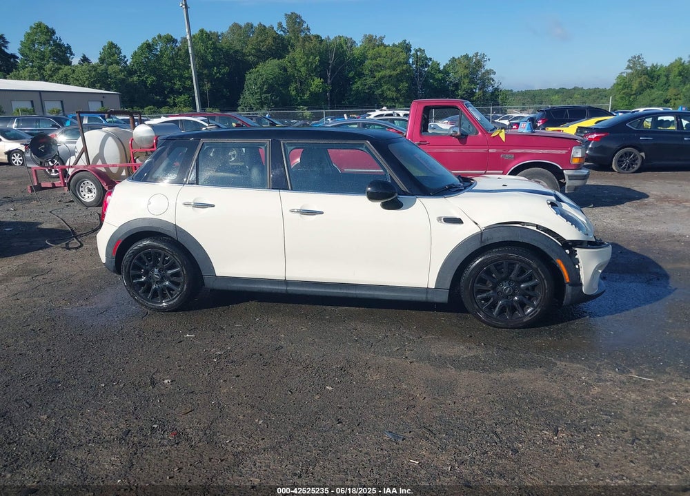 2019 MINI HARDTOP VIN: WMWXU1C5XK2J02832