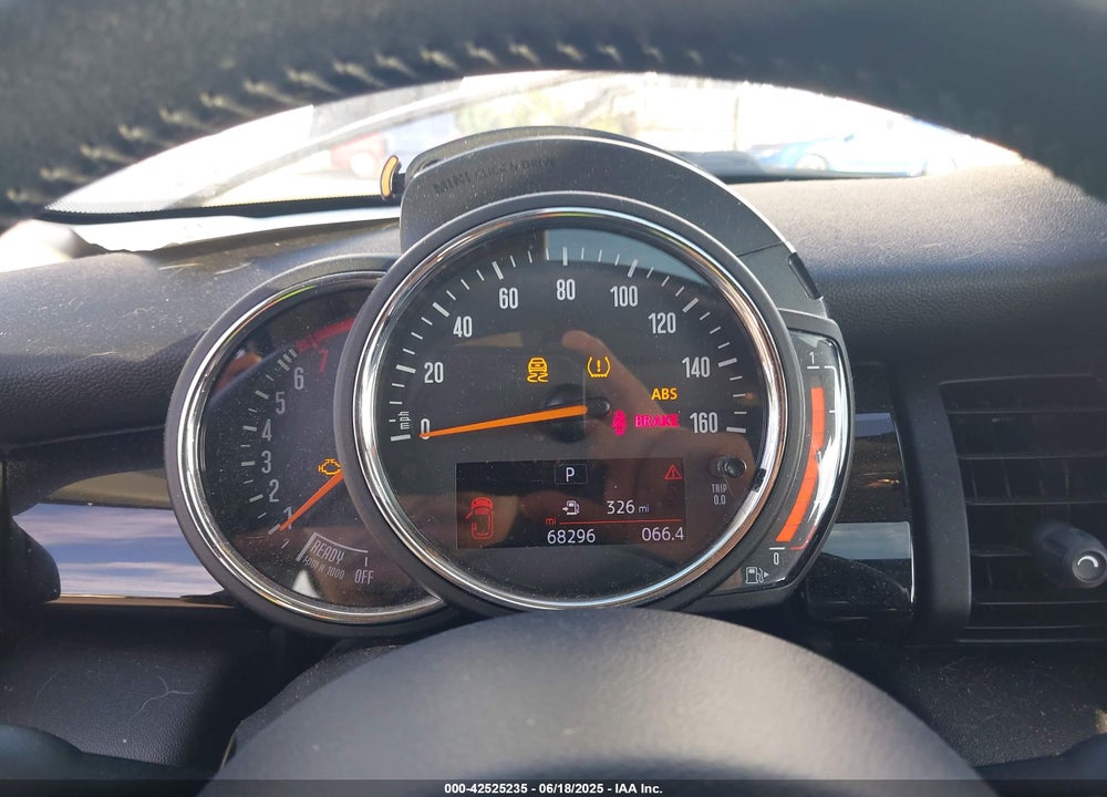 2019 MINI HARDTOP VIN: WMWXU1C5XK2J02832