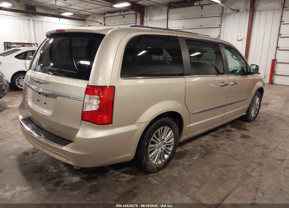 2014 CHRYSLER TOWN & COUNTRY TOURING-L VIN: 2C4RC1CG9ER200269