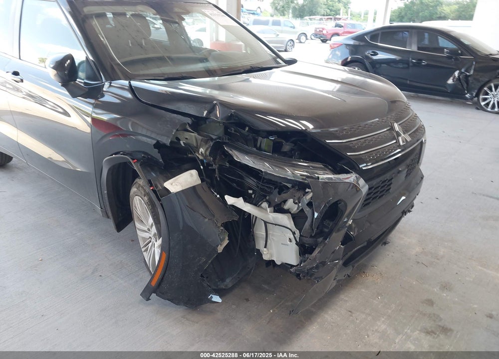 2024 MITSUBISHI OUTLANDER VIN: JA4J3UA84RZ028541