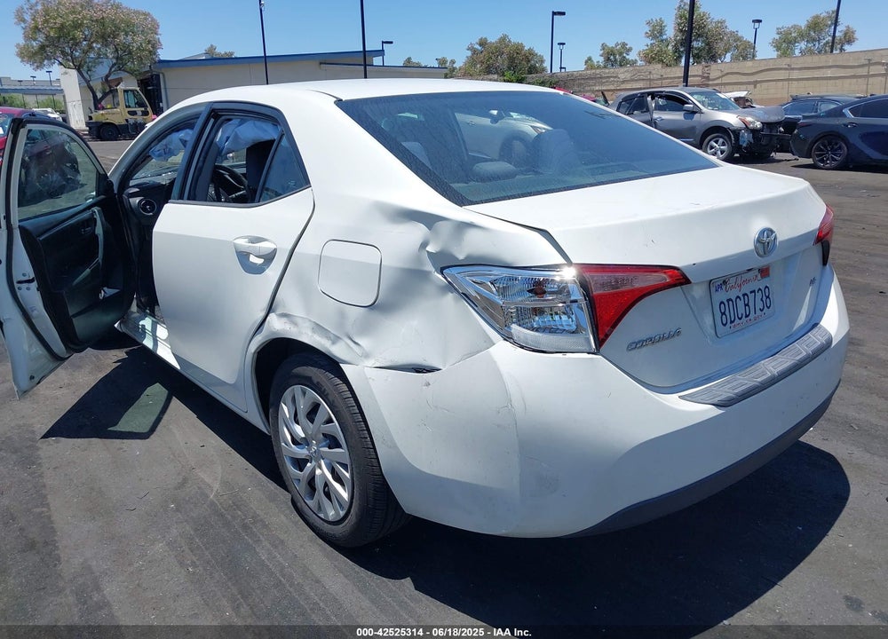 2018 TOYOTA COROLLA VIN: 5YFBURHE0JP798184