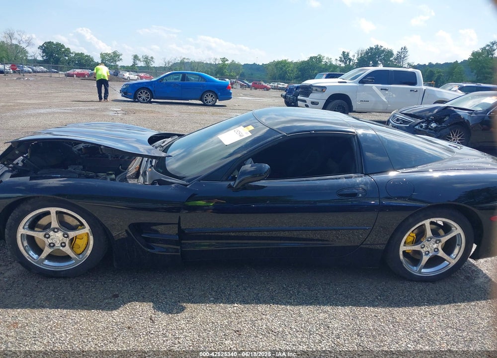 2002 CHEVROLET CORVETTE VIN: 1G1YY22G425113952