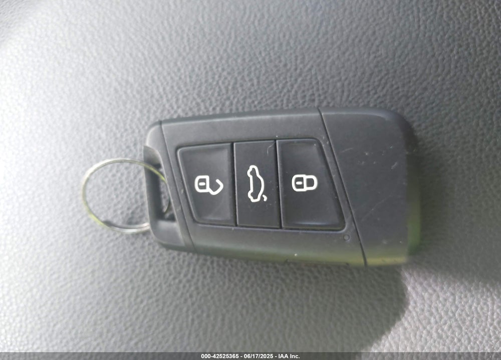 2022 VOLKSWAGEN JETTA VIN: 3VW7M7BU8NM000812