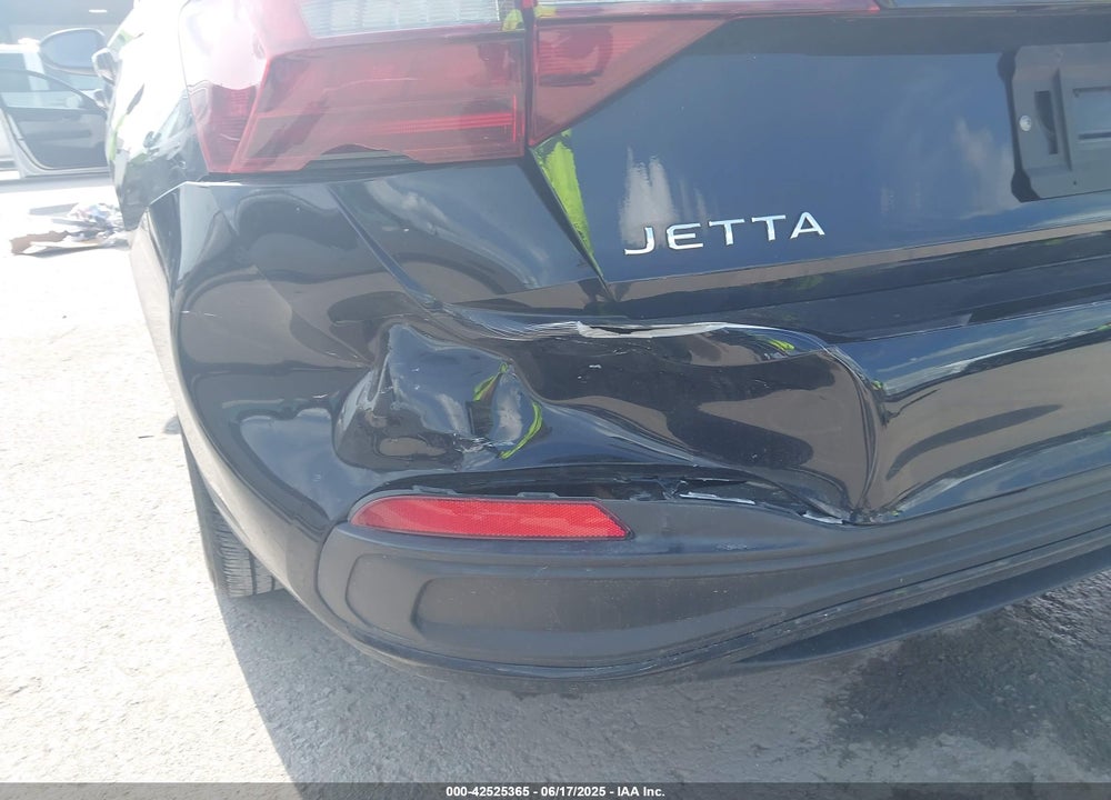 2022 VOLKSWAGEN JETTA VIN: 3VW7M7BU8NM000812