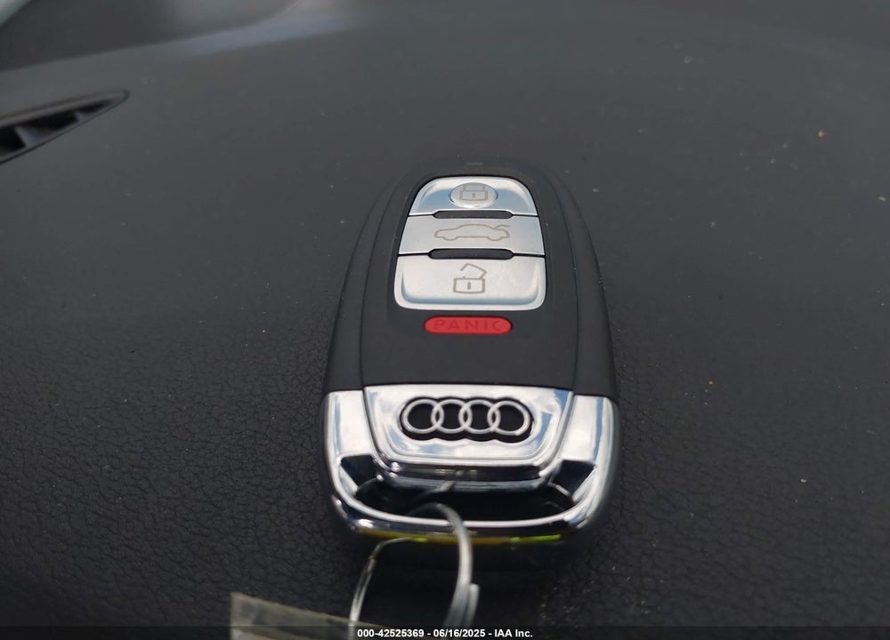 2014 AUDI A4 VIN: WAUBFAFL7EN013642