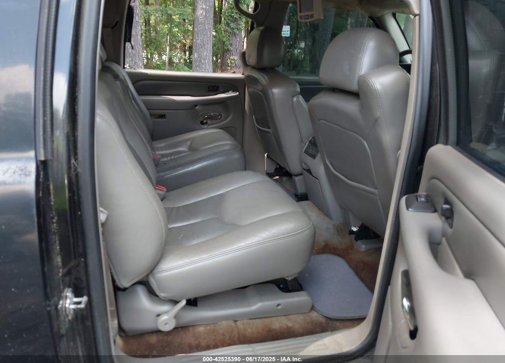 2005 GMC YUKON XL 1500 DENALI VIN: 1GKFK66U95J249131