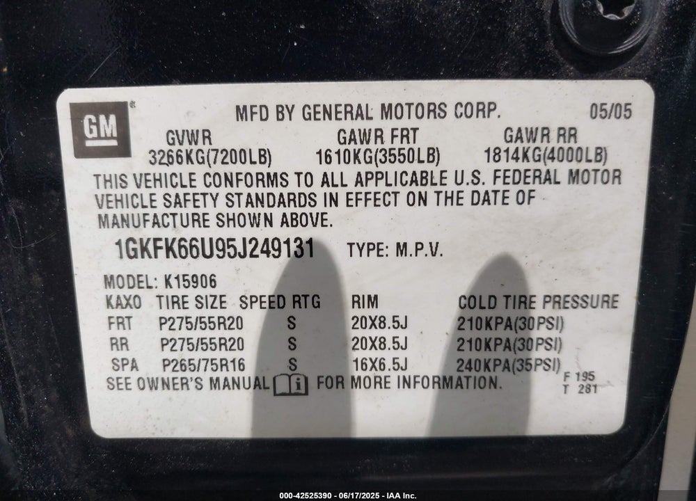 2005 GMC YUKON XL 1500 DENALI VIN: 1GKFK66U95J249131