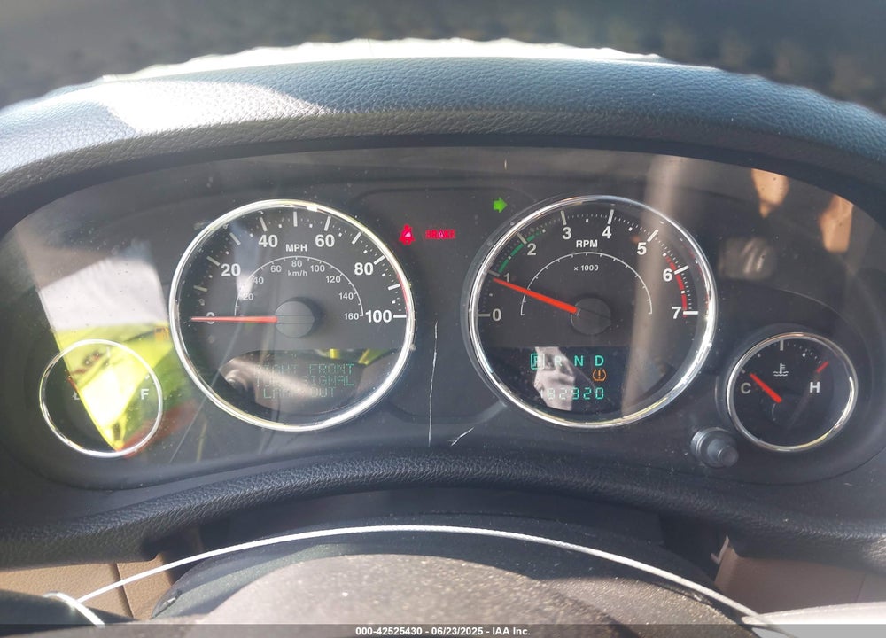 2011 JEEP WRANGLER UNLIMITED VIN: 1J4BA5H18BL557220