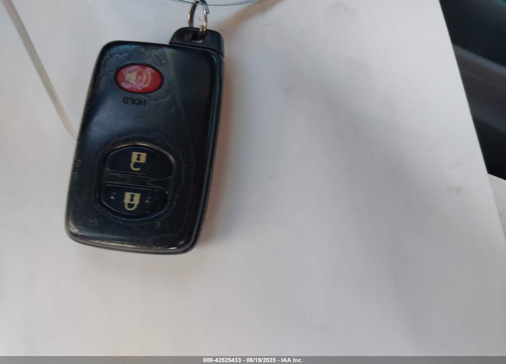 2014 TOYOTA PRIUS V TWO VIN: JTDZN3EU3E3294926