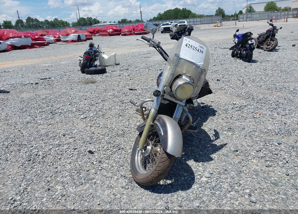 1998 HONDA VT1100 C3 VIN: 1HFSC3909WA003699
