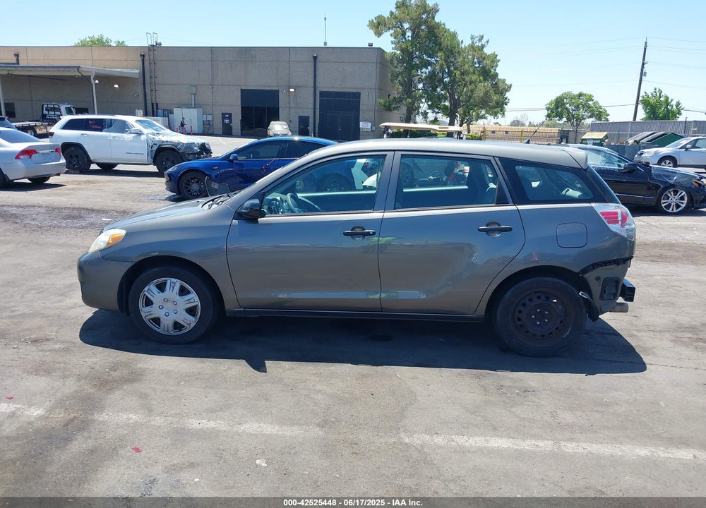 2008 TOYOTA MATRIX VIN: 2T1KR32E48C691138