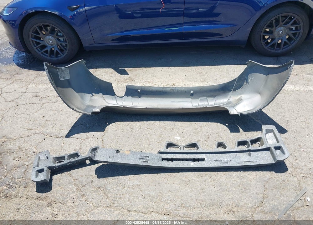 2008 TOYOTA MATRIX VIN: 2T1KR32E48C691138