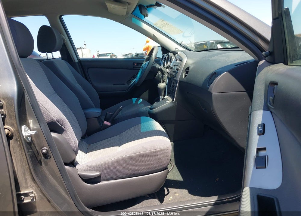 2008 TOYOTA MATRIX VIN: 2T1KR32E48C691138