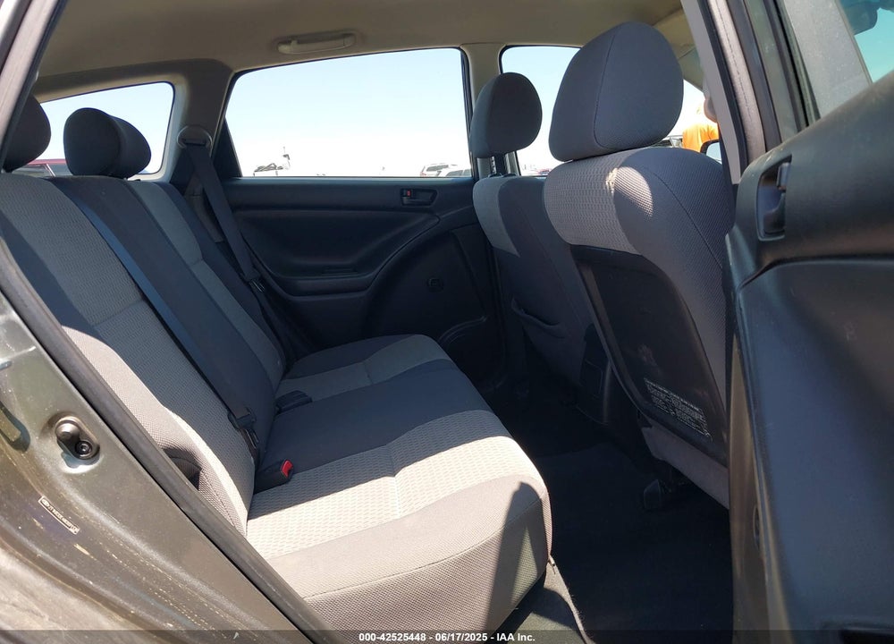 2008 TOYOTA MATRIX VIN: 2T1KR32E48C691138
