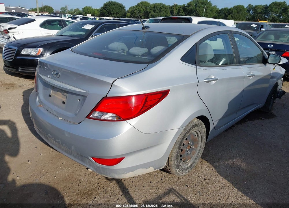 2016 HYUNDAI ACCENT VIN: KMHCT4AE8GU092463