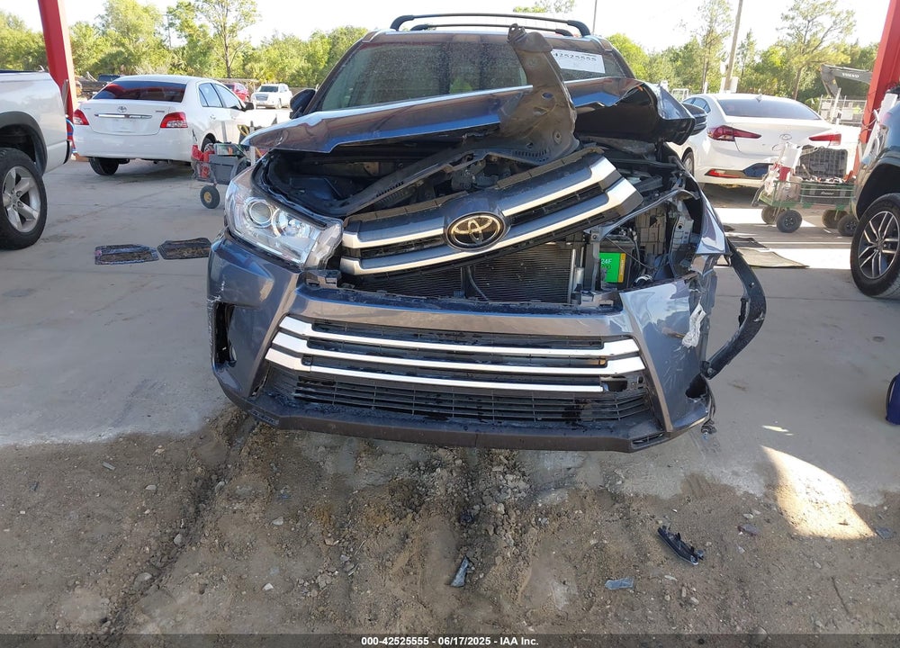 2019 TOYOTA HIGHLANDER VIN: 5TDKZRFH7KS346594
