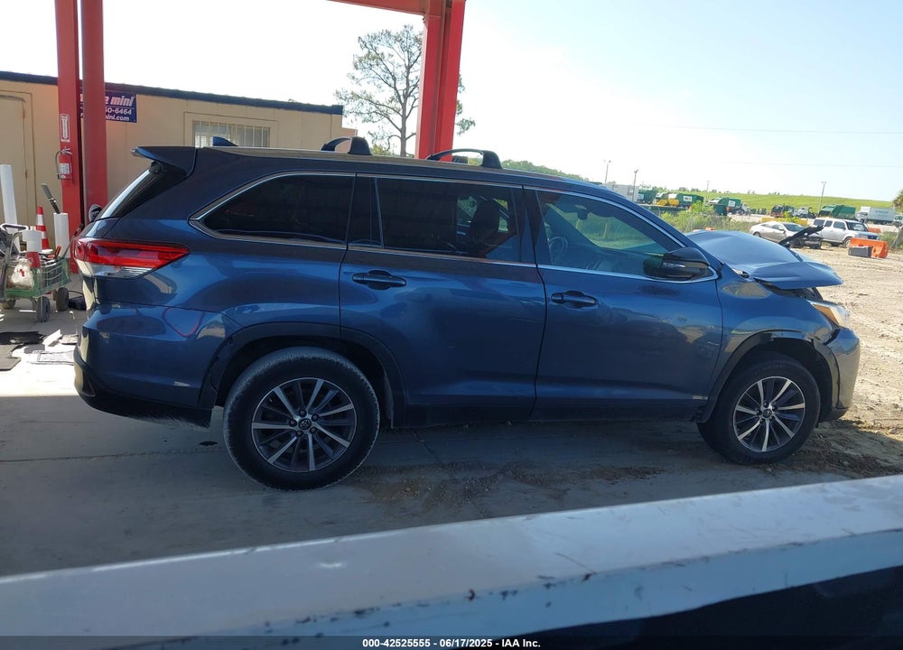 2019 TOYOTA HIGHLANDER VIN: 5TDKZRFH7KS346594