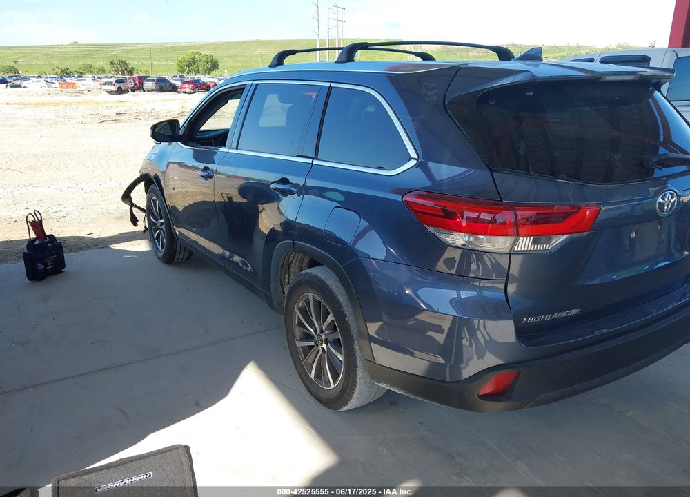 2019 TOYOTA HIGHLANDER VIN: 5TDKZRFH7KS346594