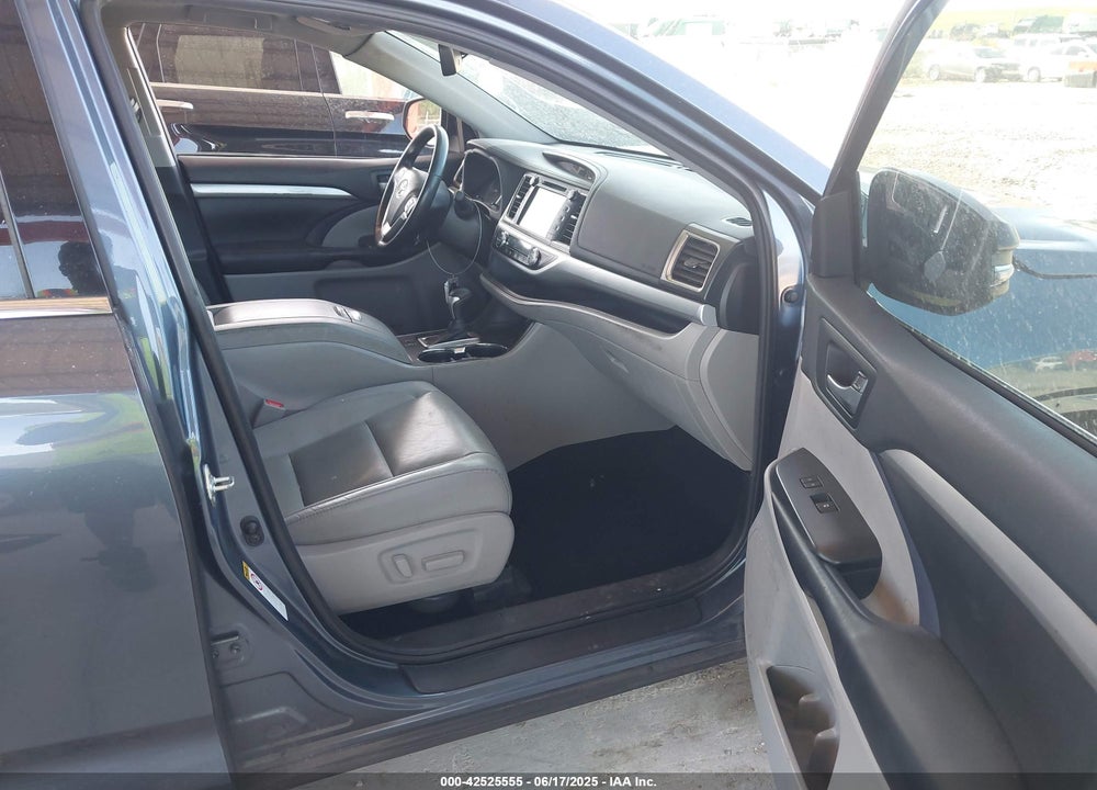 2019 TOYOTA HIGHLANDER VIN: 5TDKZRFH7KS346594
