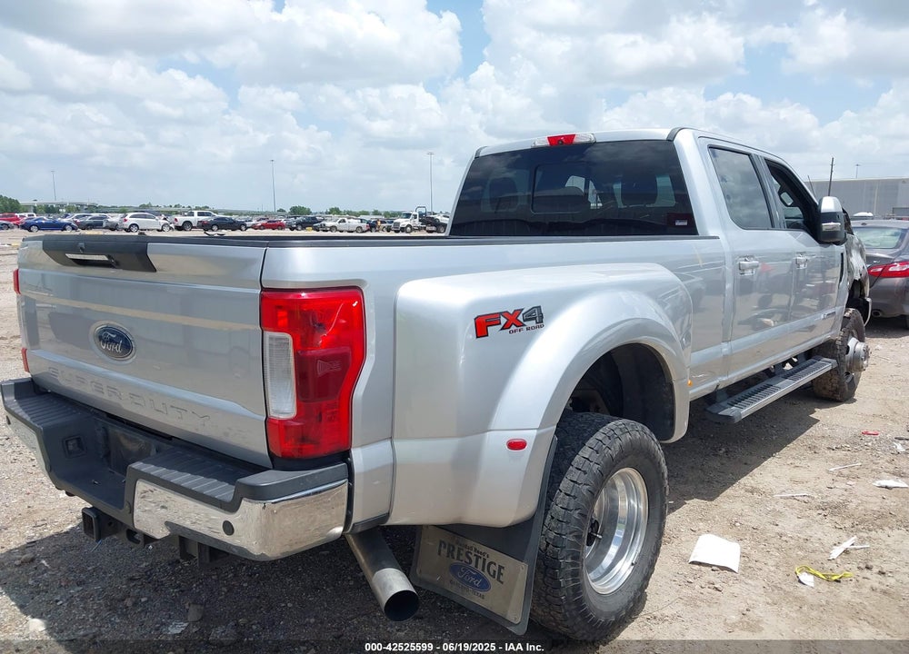 2019 FORD F-350 LARIAT VIN: 1FT8W3DT1KEF68738